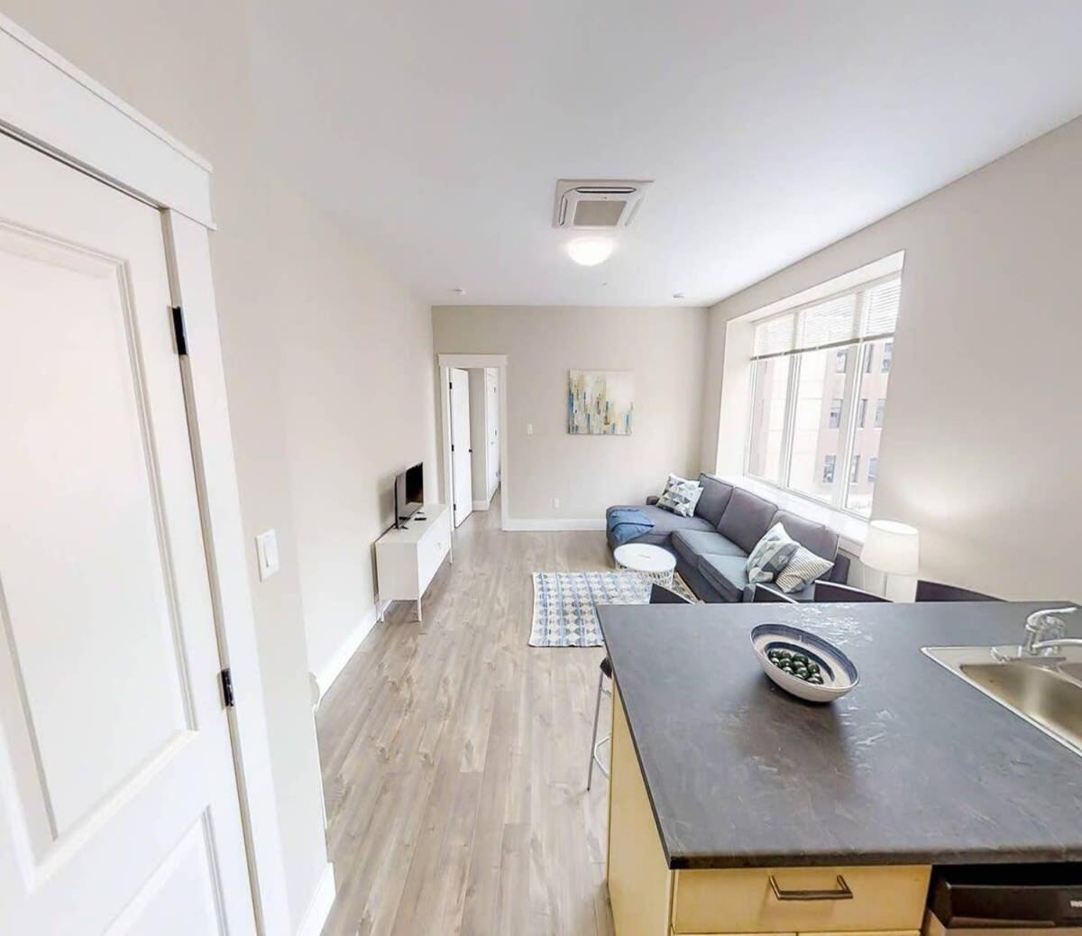 Premium Condo Heart Of Uptown Location Parking Coffee Saint John Zewnętrze zdjęcie